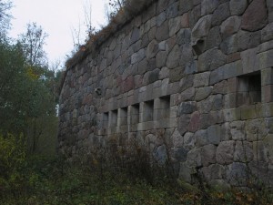 8. bastions. Šaujamlūkas kreisajā flangā, kas nodrošināja Nikolaja vērtu aizsardzību. Foto H.Soms