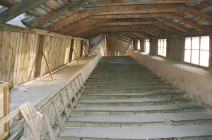 Ārējās kāpnes. Foto SIA AIG, 2003