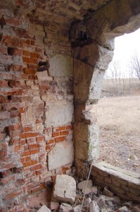 3. bastiona poternas iekšskats pie ieejas no bastiona puses. Foto M. Grunskis, 2012.03.24.