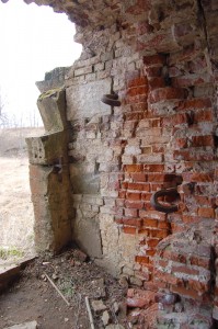 3. bastiona poternas iekšskats pie ieejas no bastiona puses. Foto M. Grunskis, 2012.03.24.