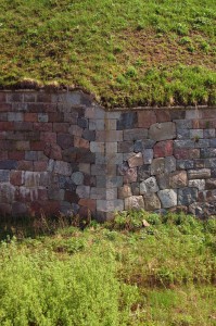 1. bastiona labā flanga un labās fases stūris. Foto M. Grunskis, 2012.05.06.