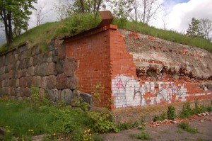 6. bastiona kreisā flanga gorža. Foto M. Grunskis, 2012.05.13.